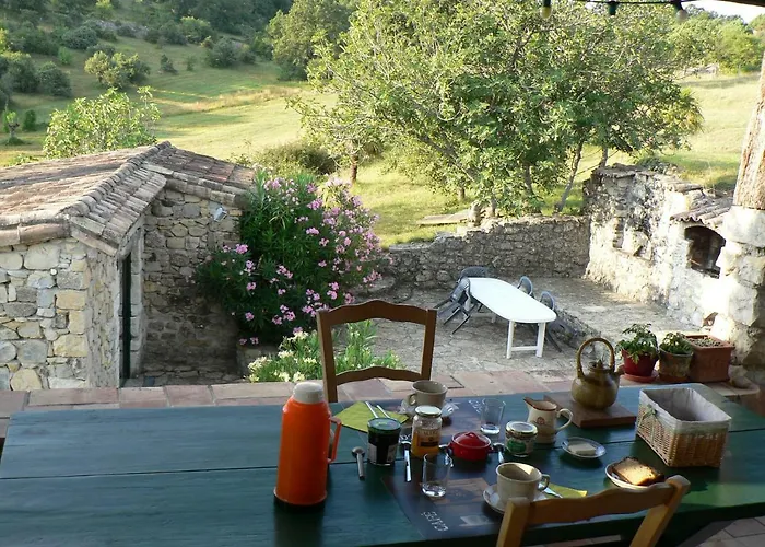 فندق مبيت وإفطار Le Relais De Vazeille