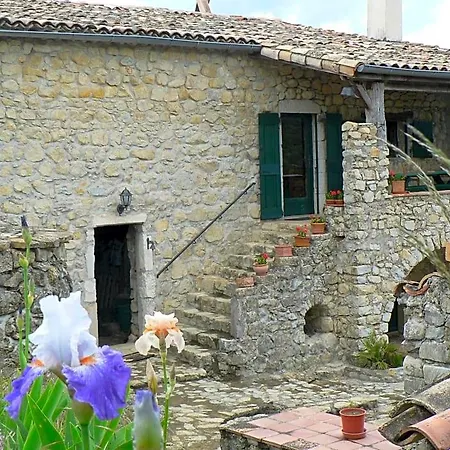 לינה וארוחת בוקר Le Relais De Vazeille