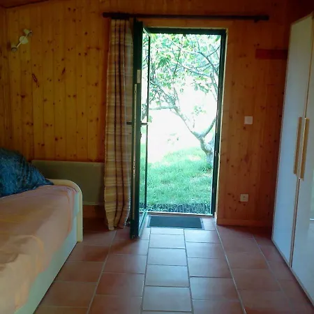 לינה וארוחת בוקר Le Relais De Vazeille 3*